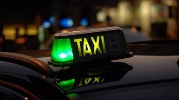 Κρήτη: Κούρσα τρόμου για οδηγό ταξί -Τον χτύπησαν με σφυρί, πήγαν να τον πνίξουν με ζώνη για 50 ευρώ