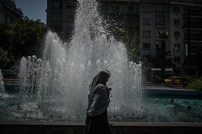 Στα ύψη ο υδράργυρος από σήμερα - Πρόσκαιρη υποχώρηση τη Δευτέρα - Στα «κόκκινα» και πάλι από Τρίτη