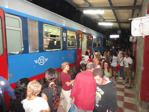 Από την Κυριακή μέχρι το τέλος του πανηγυριού: Κάθε μια ώρα τρένο Καλαμάτα - Μεσσήνη