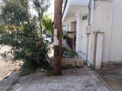 Καλαμάτα δεν είναι μόνο το κέντρο: Χωρίς πεζοδρόμια τμήμα της Καίσαρη