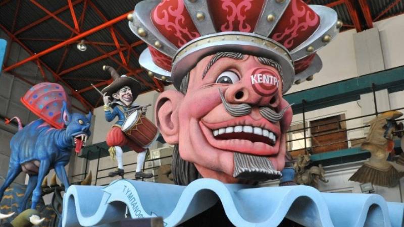Πατρινό Καρναβάλι 2019 - Ο Κινγκ Κογκ, ο δράκος της Κίνας και οι 300 του Λεωνίδα (Βίντεο)