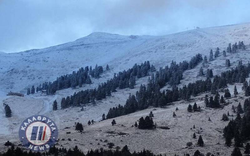 Καλάβρυτα: Έπεσαν τα πρώτα χιόνια στα ορεινά (Φωτογραφίες)