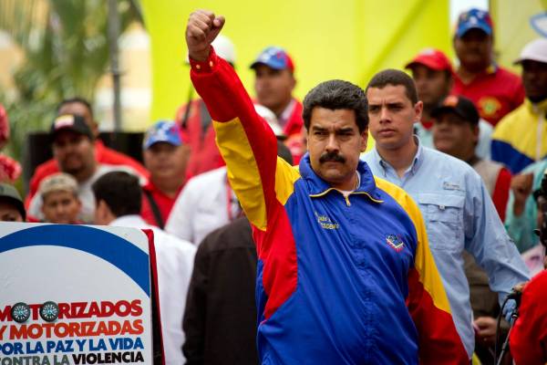 Βενεζουέλα: Ο Μαδούρο συνεχάρη τον ελληνικό λαό για τον θρίαμβο του "ΟΧΙ"