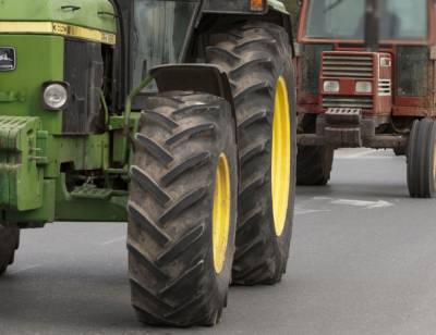 Αποκλεισμός του Δημαρχείου Πύλου από αγρότες του Χανδρινού