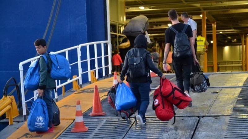 Αναχωρούν αύριο 1.500 αιτούντες άσυλο από τη Λέσβο