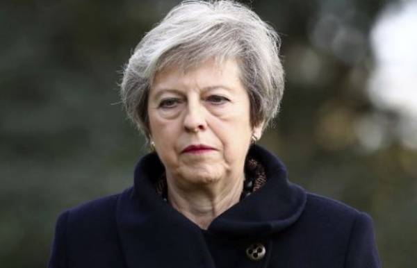 Sunday Times: Στα πρόθυρα της παραίτησης τέσσερις Βρετανοί υπουργοί