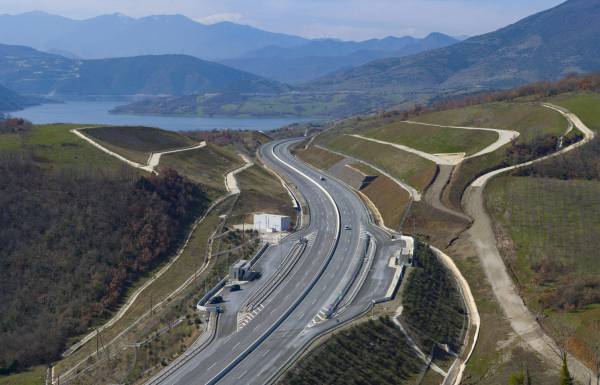 «Κεντρική Οδός»: Σε πλήρη εξέλιξη ο αυτοκινητόδρομος Κεντρικής Ελλάδας-Ε65