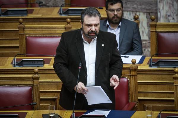 Ενίσχυση των ελαιοπαραγωγών ζήτησε ο Σταύρος Αραχωβίτης στο συμβούλιο υπουργών Γεωργίας