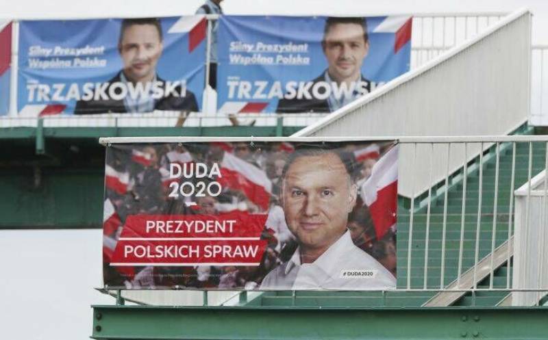 Κρίσιμος ο δεύτερος γύρος των προεδρικών εκλογών στην Πολωνία