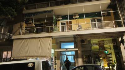 Σε πρώην αστυνομικό ανήκει η σορός 62χρονου που βρέθηκε σε προχωρημένη σήψη στο Παγκράτι (βίντεο)