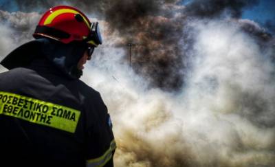 Πυρκαγιά σε εξέλιξη στην Ελαφόνησο
