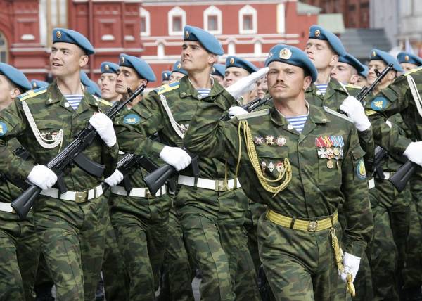 Η Μόσχα προγραμματίζει μία στρατιωτική άσκηση μεγάλης κλίμακας ανά 5ετία