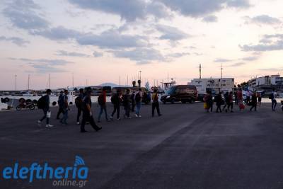 Προθεσμία για την Τετάρτη για τους δύο Αζέρους: Το χρονικό της υπόθεσης με τους 109 μετανάστες, που έφθασαν στην Καλαμάτα