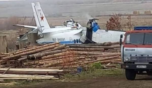 Αεροπορική τραγωδία στη Ρωσία: Συνετρίβη αεροσκάφος, 16 νεκροί (Βίντεο)