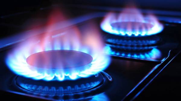 ΥΠΕΝ: Δανειακή σύμβαση 48 εκατ. με ΕΤΕπ για ανάπτυξη δικτύων διανομής φυσικού αερίου