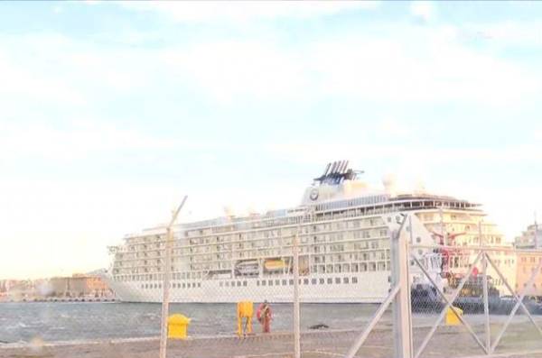 Ένα από τα μεγαλύτερα κρουαζιερόπλοια του πλανήτη στο λιμάνι Θεσσαλονίκης