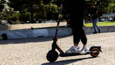 Καλαμάτα: Τραυματισμός γυναίκας από ηλεκτρικό πατίνι