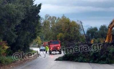 Προβλήματα από τους θυελλώδεις ανέμους στην Κέρκυρα
