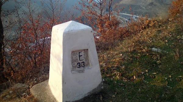Σύλληψη 36χρονου για τις καταστροφές &quot;πυραμίδων&quot; στα σύνορα Ελλάδας - ΠΓΔΜ