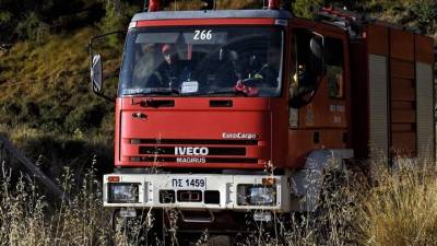 Σε ύφεση οι πυρκαγιές σε Κορινθία και Αχαΐα