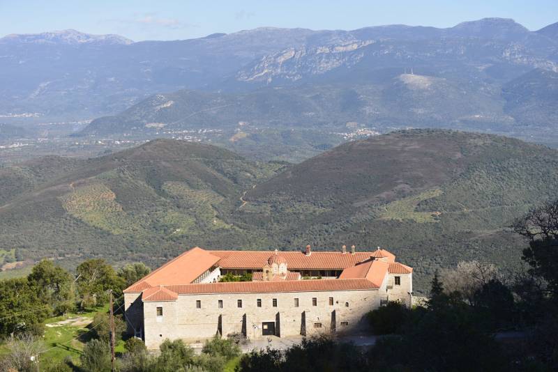 Κυκλοφοριακές ρυθμίσεις στη Μονή Βουλκάνου για τον Δεκαπενταύγουστο