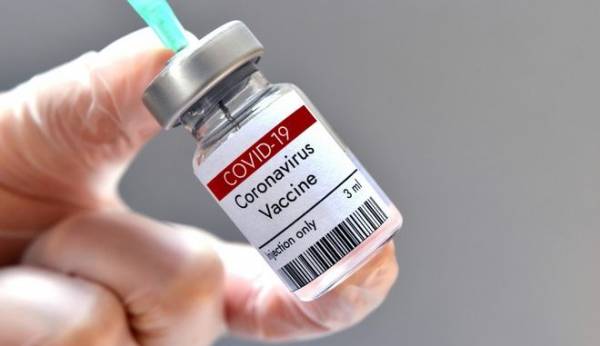 Βρετανία: Ξεκινά ο σχεδιασμός για χορήγηση ενισχυτικών δόσεων εμβολίων από Σεπτέμβριο