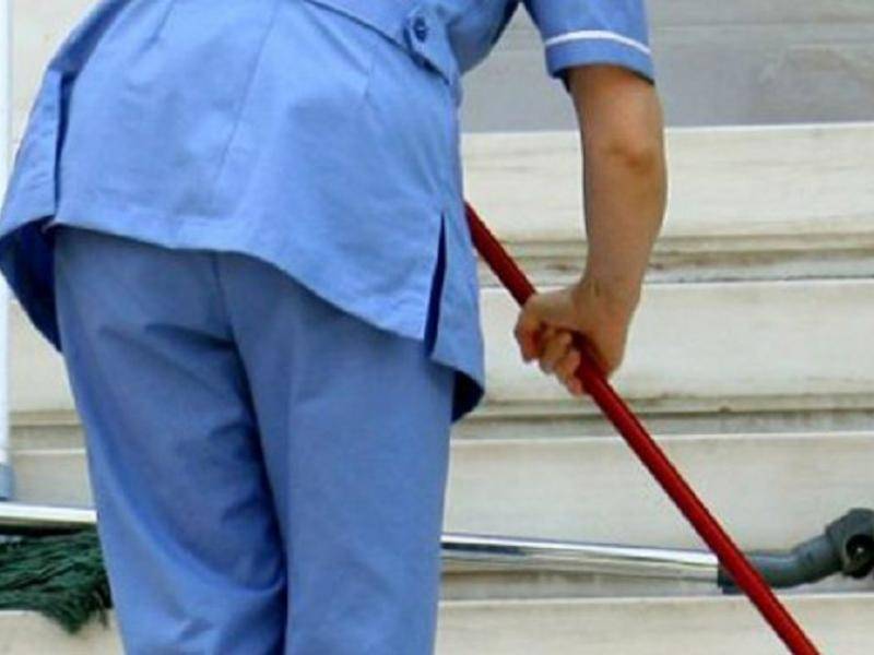 159 καθαρίστριες στα σχολεία του Δήμου Καλαμάτας