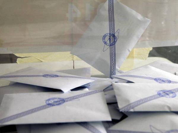 Νέος εκλογικός νόμος στην αυτοδιοίκηση: 5ετής θητεία και εκλογή με 43%
