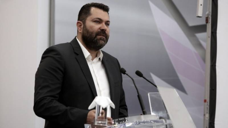 Λευτέρης Κρέτσος: Η σύγκριση της κυβέρνησης ΣΥΡΙΖΑ με την κυβέρνηση Σαμαρά είναι η ημέρα με τη νύχτα