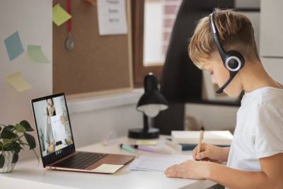 Τι εξοπλισμό χρειάζεσαι για να κάνεις ιδιαίτερα μαθήματα online;