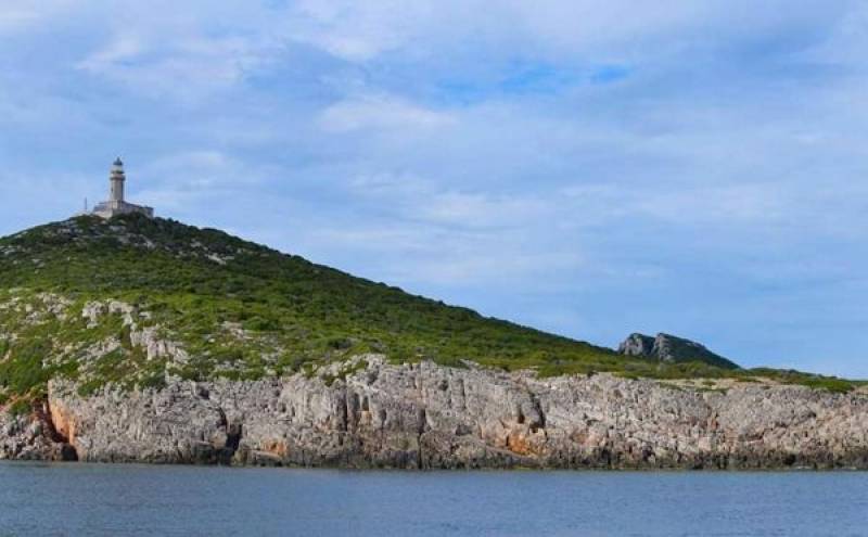 Μεσσηνία: Θαλαμηγός βυθίστηκε στη Σαπιέντζα - Σώος ο 61χρονος κυβερνήτης