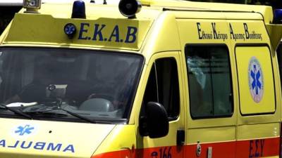 Μεταφορά Φιλιππινέζου ναυτικού στο Νοσοκομείο Καλαμάτας μετά από τραυματισμό εν πλω