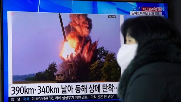 Νέα εκτόξευση βαλλιστικών πυραύλων από τη Βόρεια Κορέα (βίντεο)