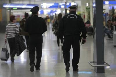 Συνελήφθη στο «Ελ. Βενιζέλος» 33χρονος που καταζητούνταν για υπόθεση πορνογραφίας ανηλίκων