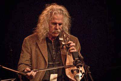 Συναυλία του Ross Daly στις 28 Ιουνίου στην Καλαμάτα