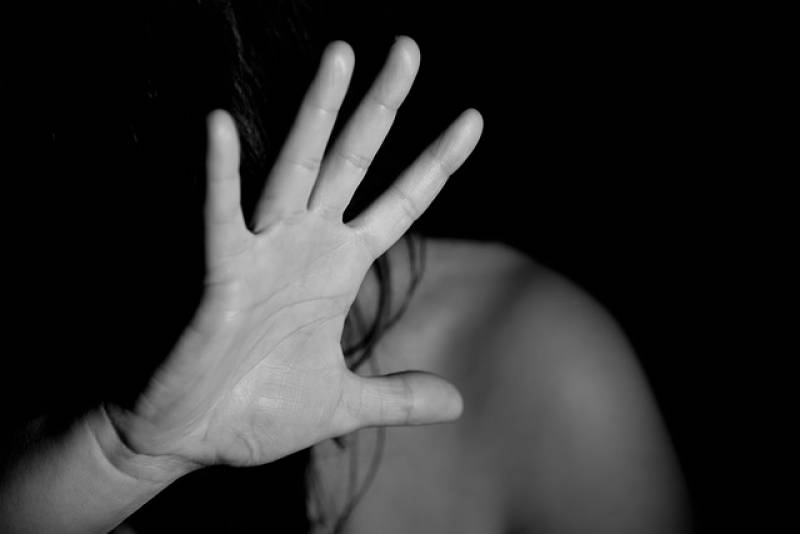 Υποχρέωση η καταγγελία των περιστατικών ενδοοικογενειακής βίας