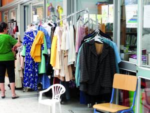 Πολιτιστικοί Σύλλογοι Μεσσήνης: Προσφορά ρούχων στο Κοινωνικό Παντοπωλείο