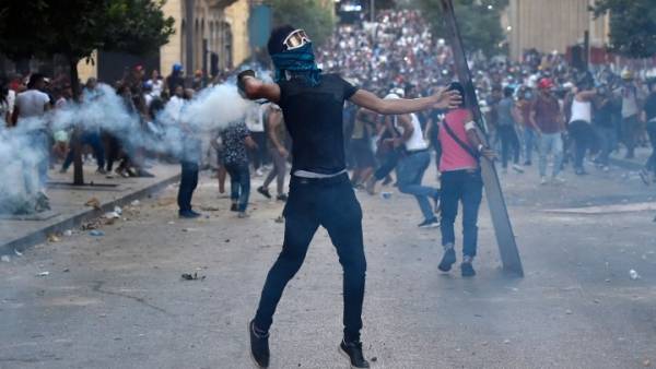 Βηρυτός: Νέες συγκρούσεις μεταξύ των δυνάμεων ασφαλείας και διαδηλωτών