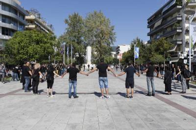 Σύλλογοι αντιδρούν στη μετατροπή του ΚΕΘΕΑ