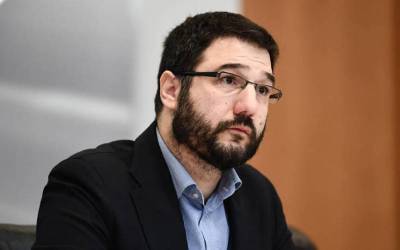 Ηλιόπουλος: &quot;Η επιλογή της ΕΡΤ να λογοκρίνει και να &quot;εξαφανίζει&quot; ειδήσεις επιβεβαιώνεται και με γραπτές οδηγίες στην αίθουσα παραγωγών&quot;