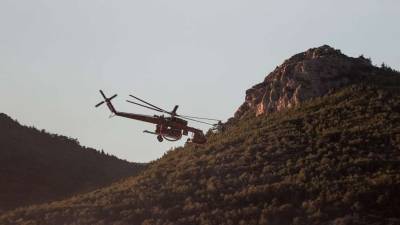 Φωτιά τώρα: Χωρίς ενεργά μέτωπα σε Πεντέλη, Μέγαρα και Σαλαμίνα - Σε ετοιμότητα λόγω των ανέμων την Πέμπτη