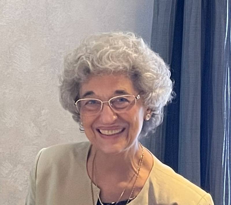 Η ερευνήτρια γαστρονομίας Γεωργία Κοφινά στην «Ε»: «Γλέντια, χοροί, μεταμφιέσεις και ξεφάντωμα για τον “αποχαιρετισμό” του κρέατος»