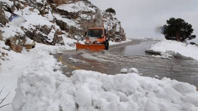 Σε κλοιό κακοκαιρίας μεγάλο μέρος της χώρας (βίντεο)