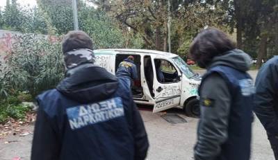 Εξάρθρωση σπείρας που διακινούσε ναρκωτικά στο προαύλιο της Πανεπιστημιούπολης (βίντεο)