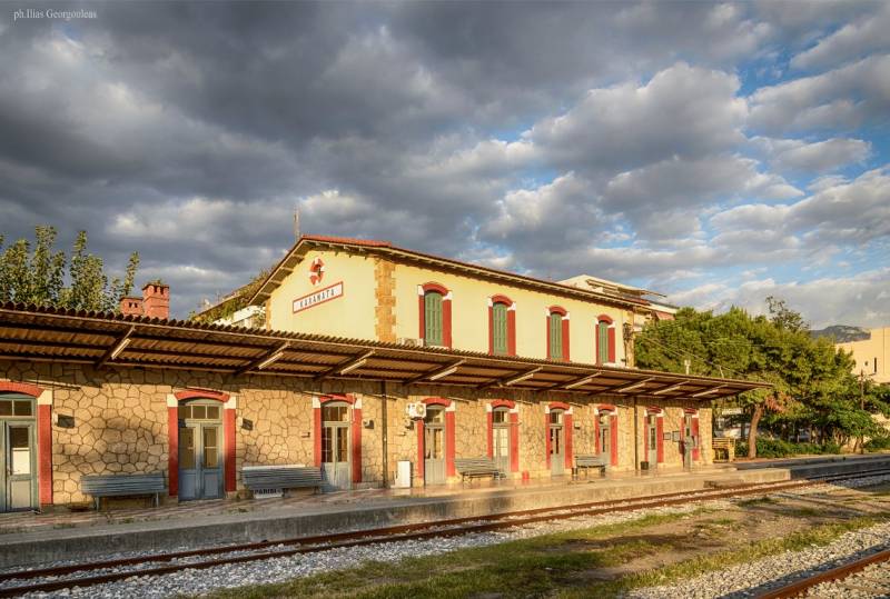 Ο Δήμος Καλαμάτας νοίκιασε και το ισόγειο του Σιδηροδρομικού Σταθμού