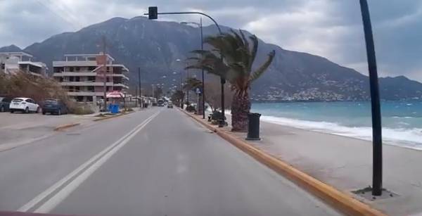 Ισχυροί άνεμοι στην Παραλία της Καλαμάτας (βίντεο-φωοτγραφίες)