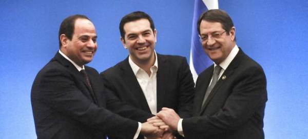 Στο υψηλότερο επίπεδο, οι επιχειρηματικές επαφές μεταξύ Ελλάδας - Αιγύπτου