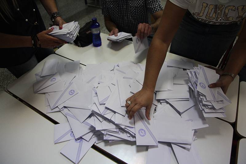 Με βάση το εκλογικό μέτρο του "Κλεισθένη”: Πολλά ψηφοδέλτια με την απλή αναλογική