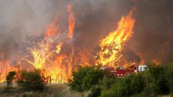Δόθηκε στην κυκλοφορία η εθνική οδός Κορίνθου – Τρίπολης. Σε εξέλιξη η πυρκαγιά
