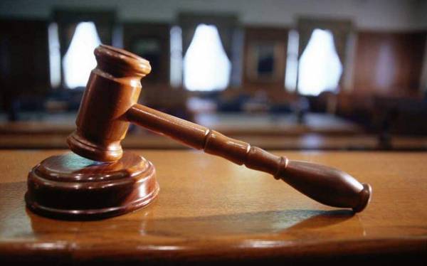 Καλαμαριά: Ποινική δίωξη για ανθρωποκτονία με δόλο και βιαιοπραγία σε βάρος του 70χρονου για τον θάνατο άνδρα στο γήπεδο
